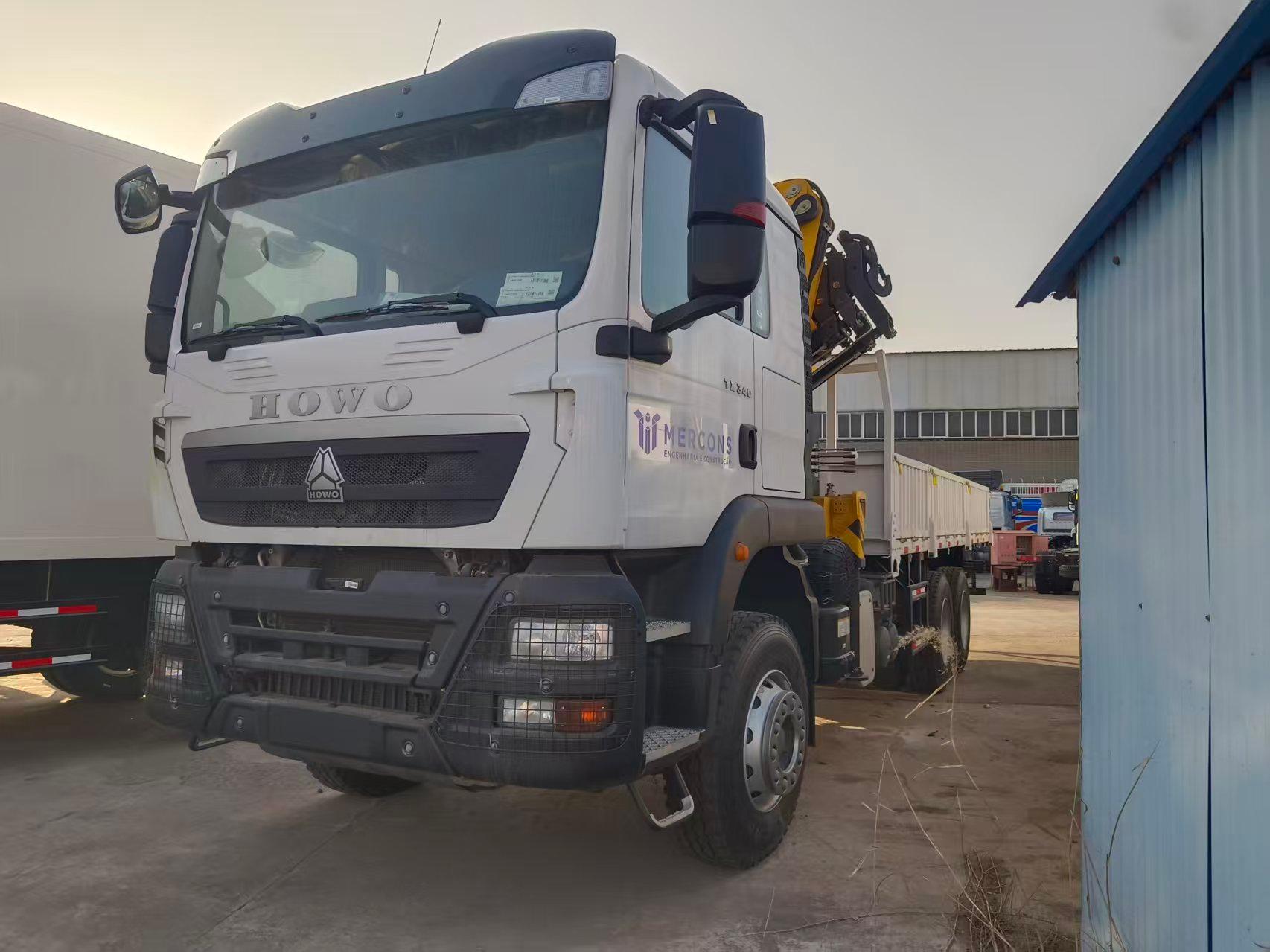 HOWO TX Crane Truck 6×4