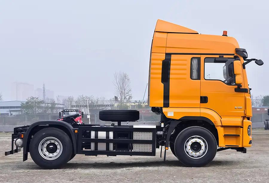 Shacman X3s 4×2 Terminal Tractor (3)