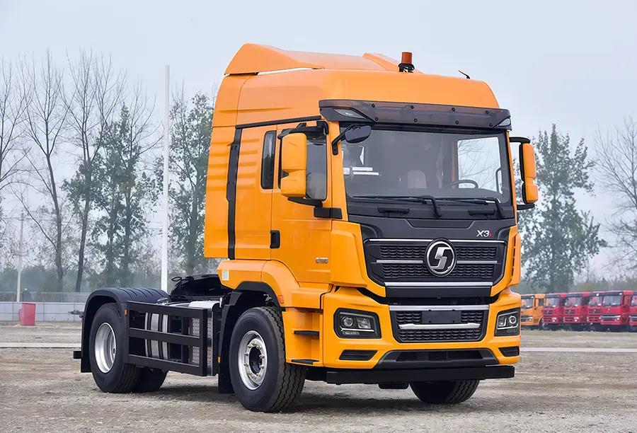 Shacman X3s 4×2 Terminal Tractor (2)