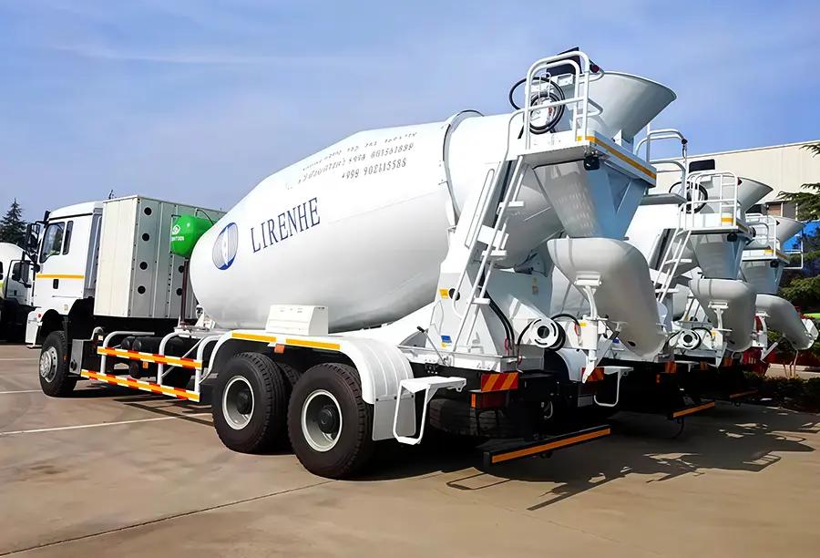 Shacman H3000 6X4 CNG Mixer Truck