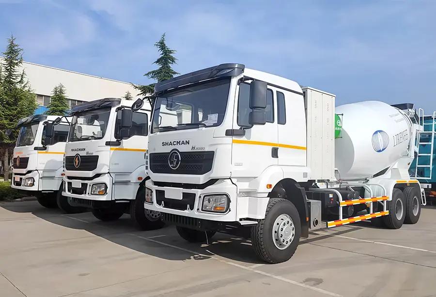 Shacman H3000 6X4 CNG Mixer Truck