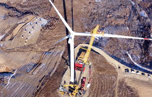 The XCA3000, the world’s largest tonnage wheeled crane，in Yingkou, China